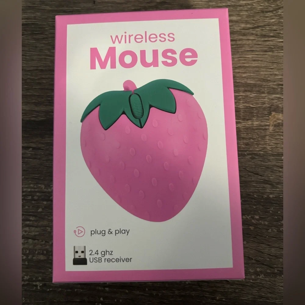 Strawberry-Shaped Wireless Mouse